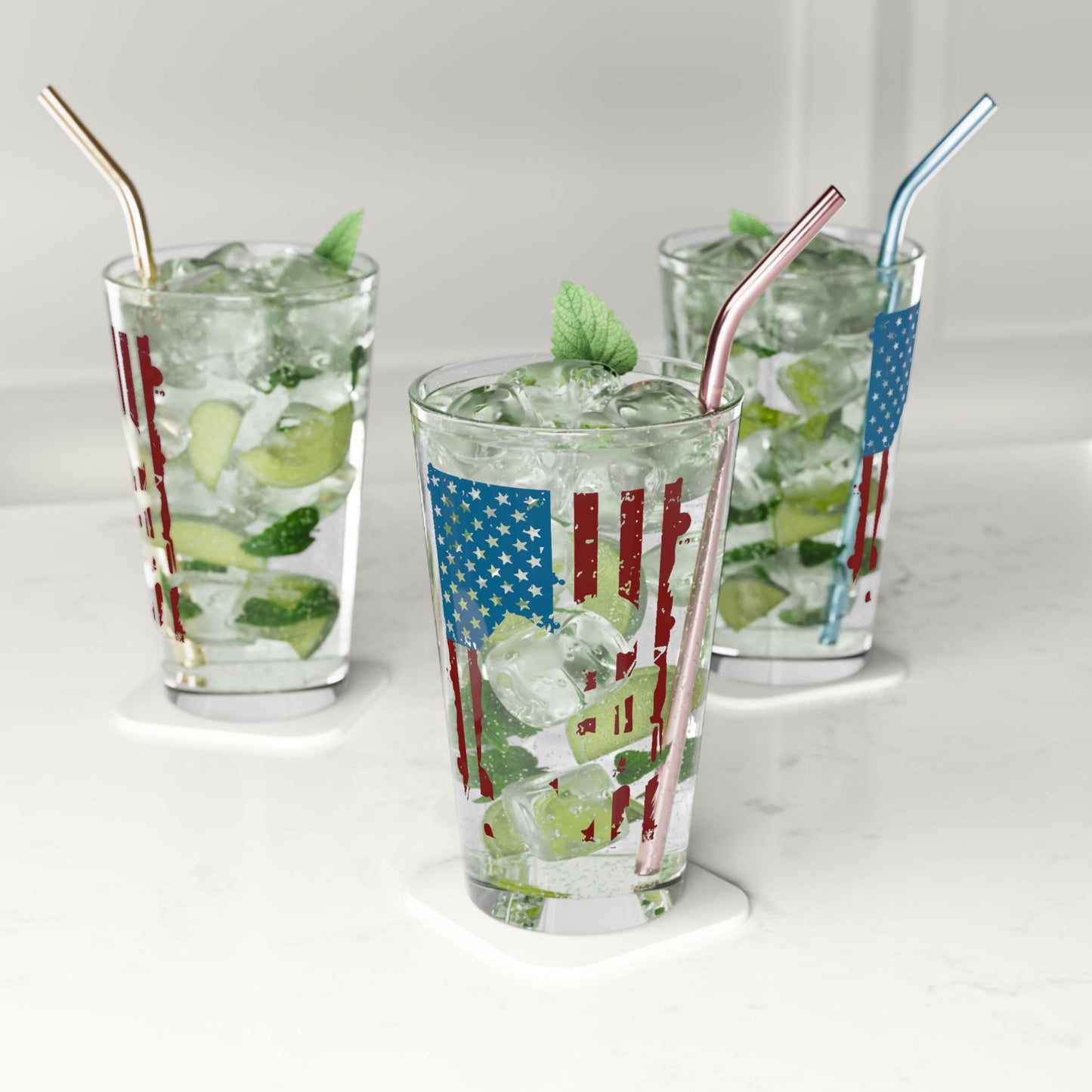 Patriotic Pint Glass, 16oz USA Flag Design, Perfect for Parties, Outdoor Events, July 4th, Gifts for Beer Lovers, Red White Blue